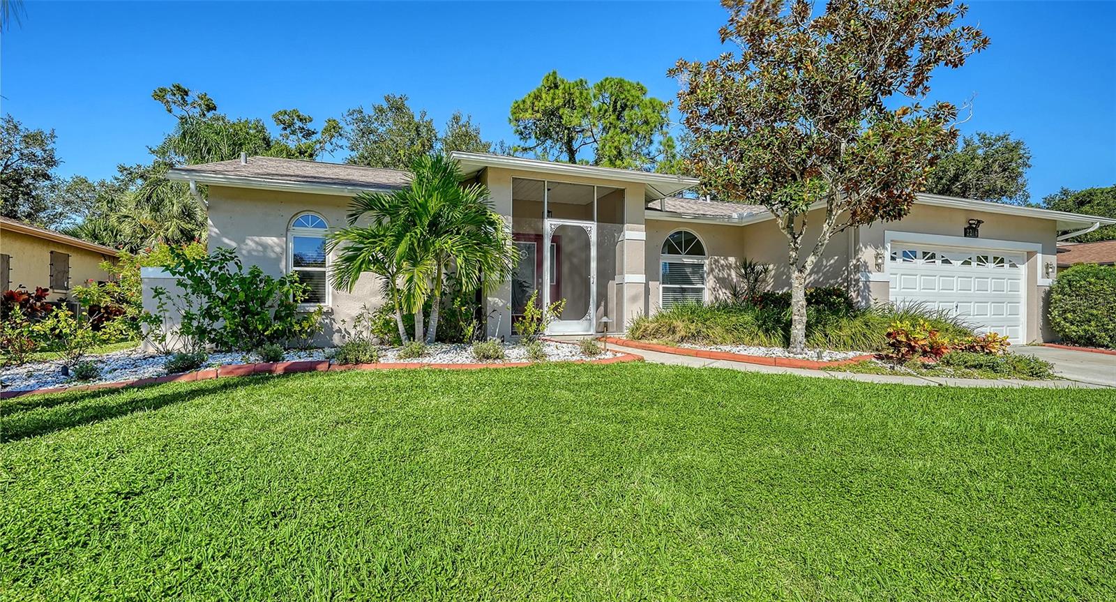 Image 3 of 68 For 2246 Cork Oak Street W
