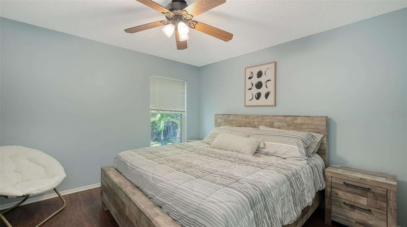 Image 31 of 68 For 2246 Cork Oak Street W