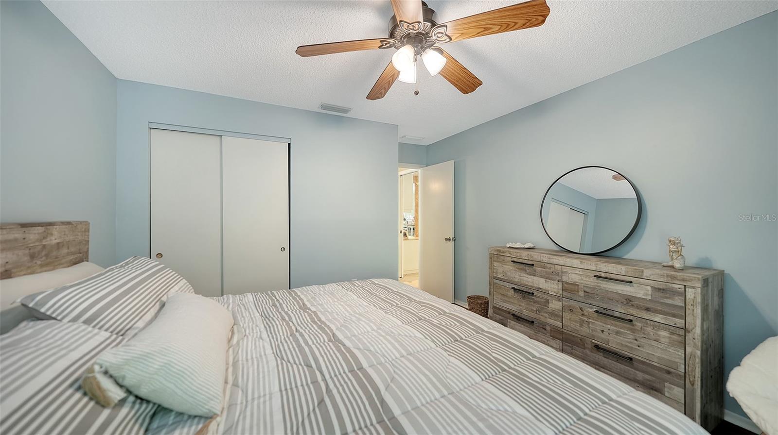 Image 34 of 68 For 2246 Cork Oak Street W