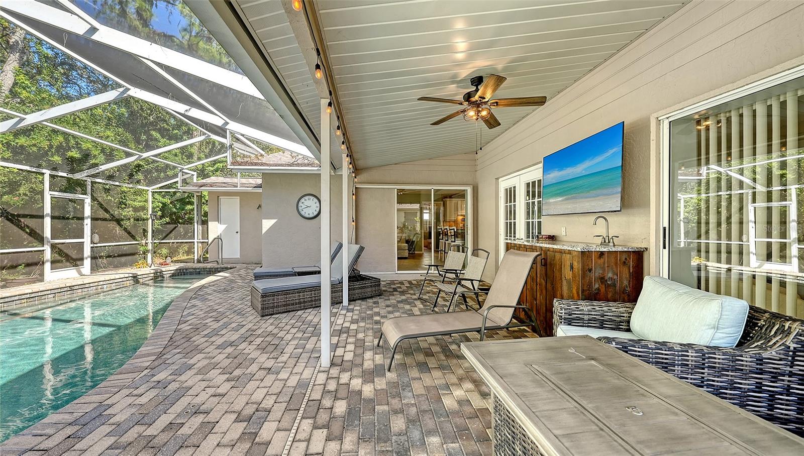 Image 41 of 68 For 2246 Cork Oak Street W