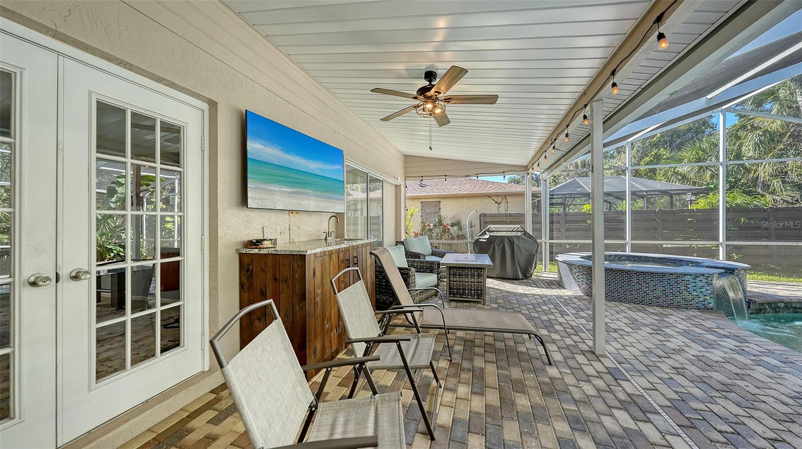 Image 42 of 68 For 2246 Cork Oak Street W