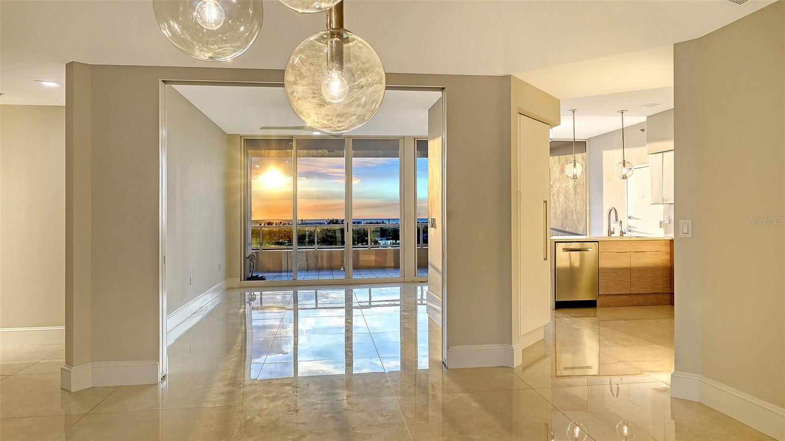 Image 16 of 76 For 3040 Grand Bay Boulevard 283