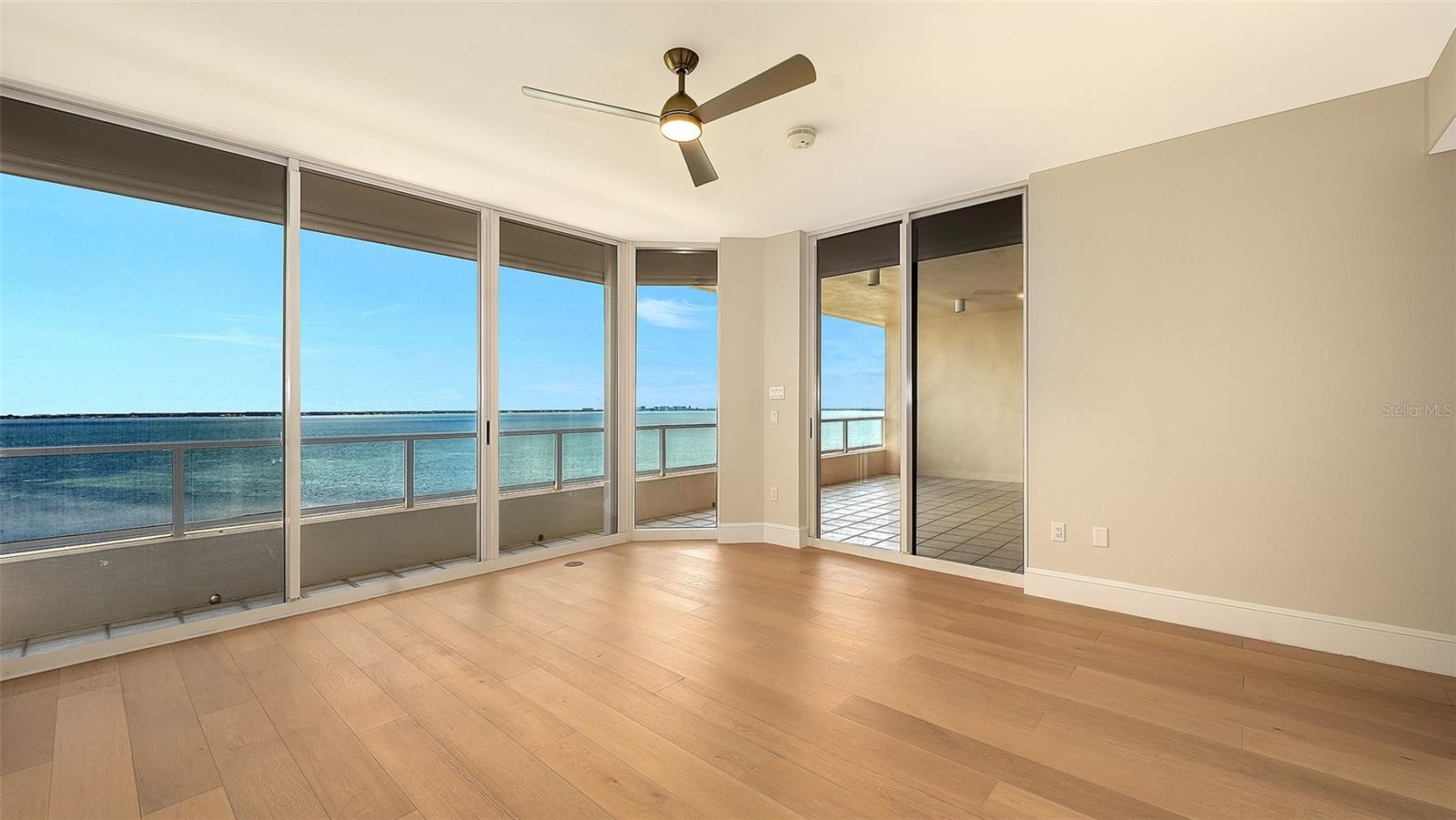 Image 32 of 76 For 3040 Grand Bay Boulevard 283