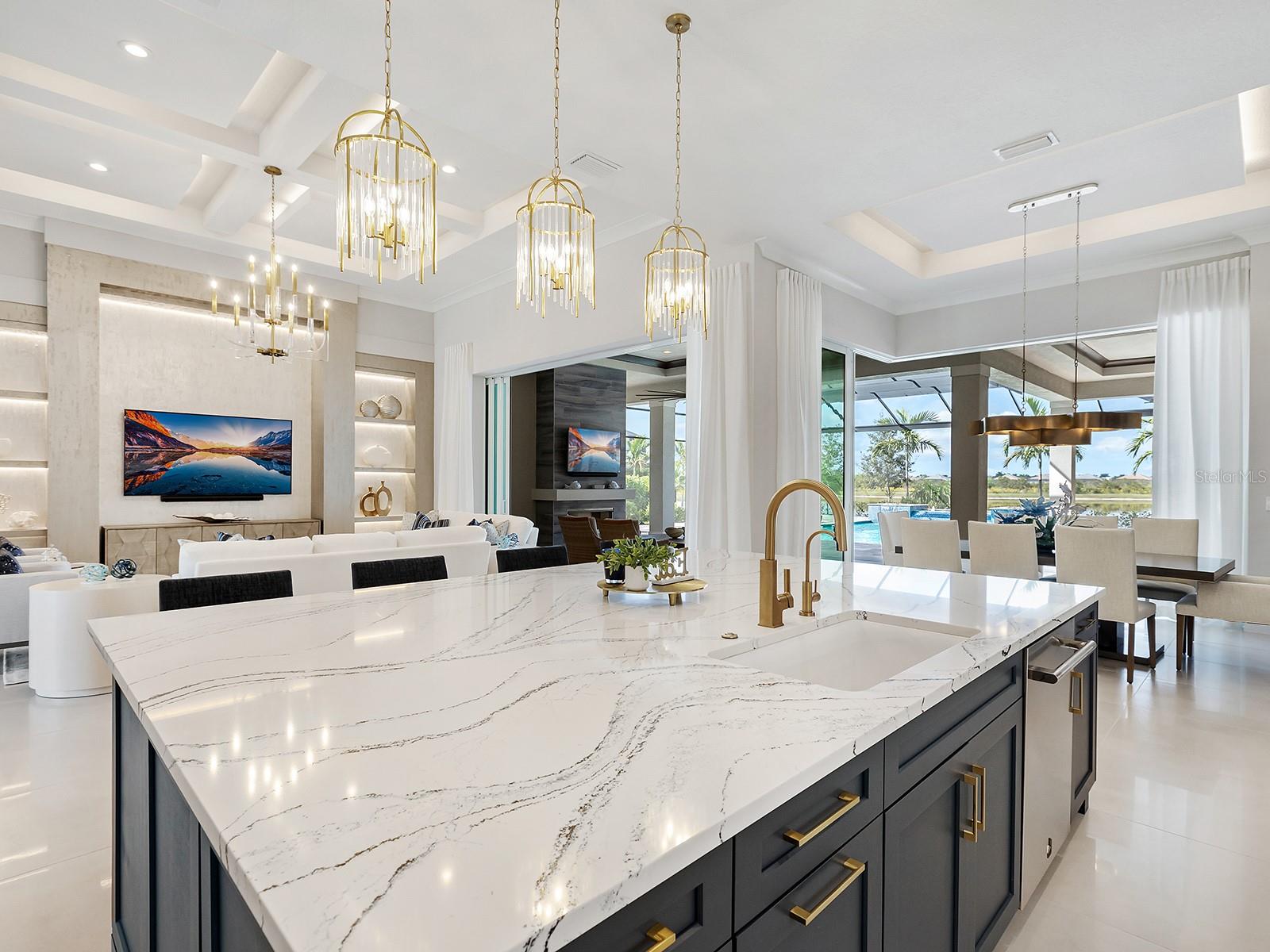 Image 19 of 94 For 17041 Clearlake Avenue