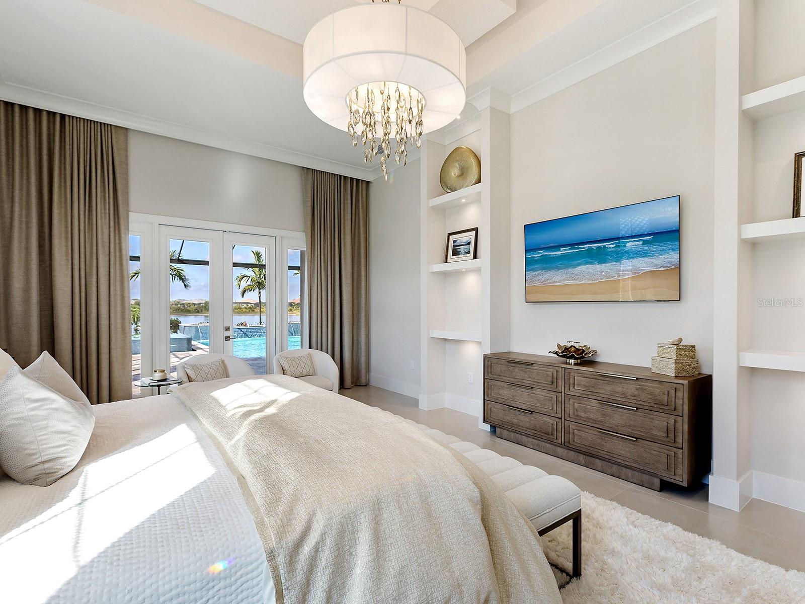 Image 29 of 94 For 17041 Clearlake Avenue