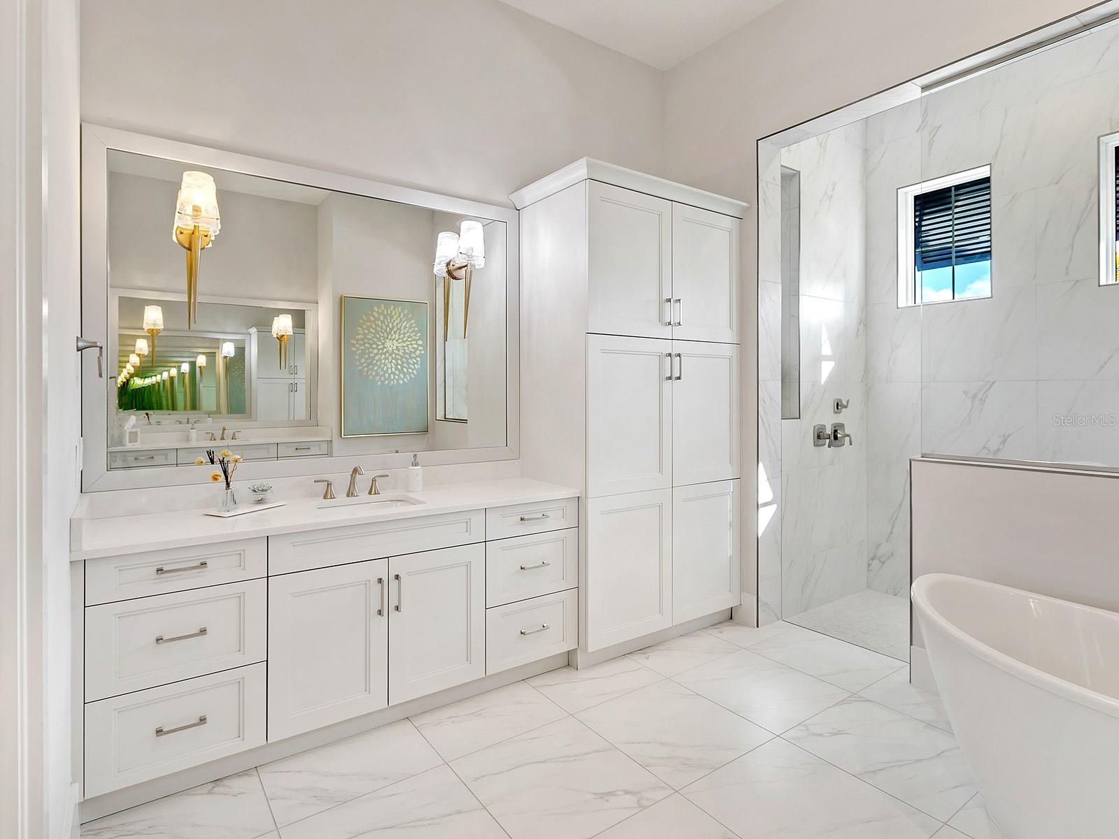 Image 33 of 94 For 17041 Clearlake Avenue