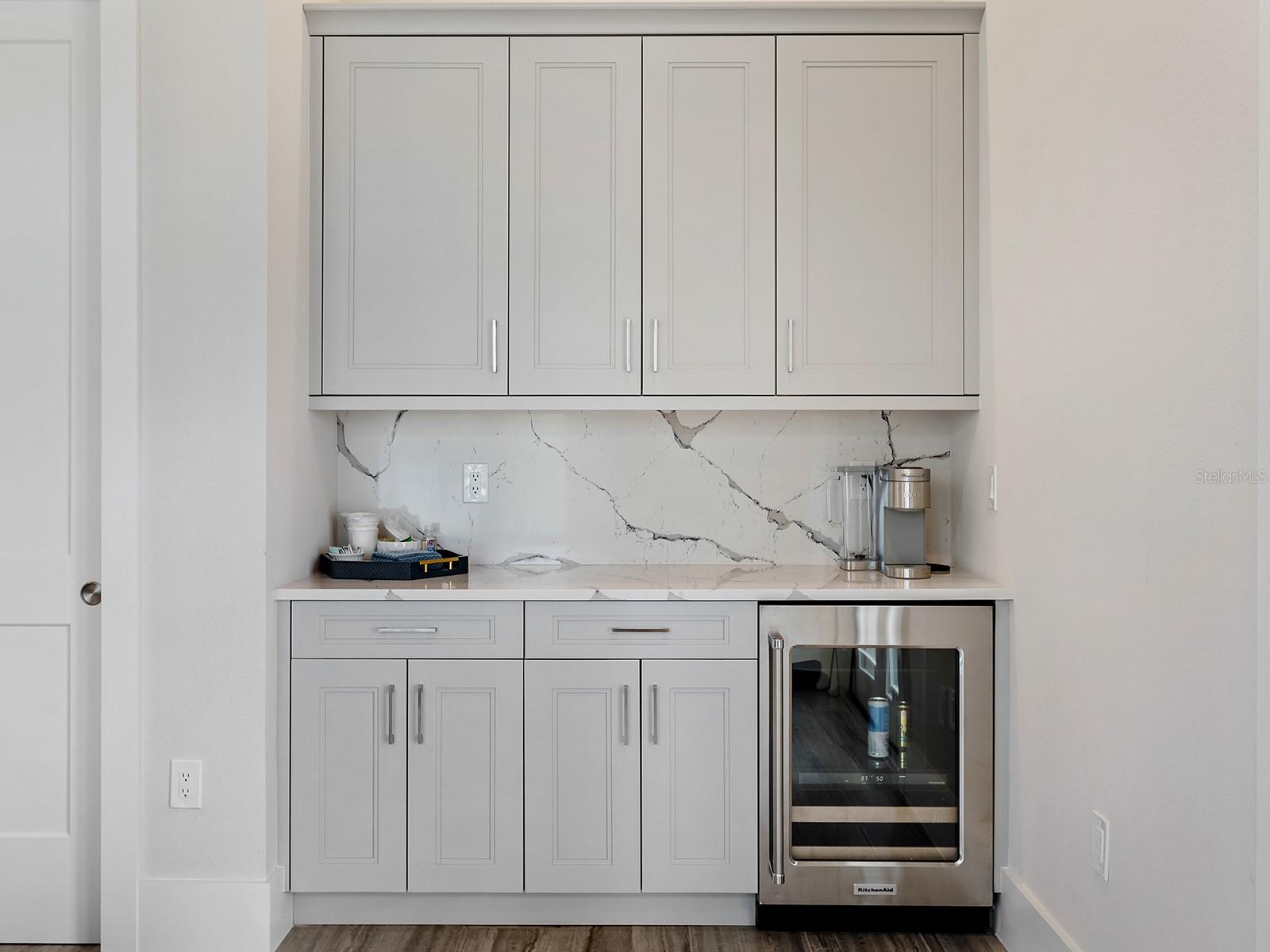 Image 45 of 94 For 17041 Clearlake Avenue