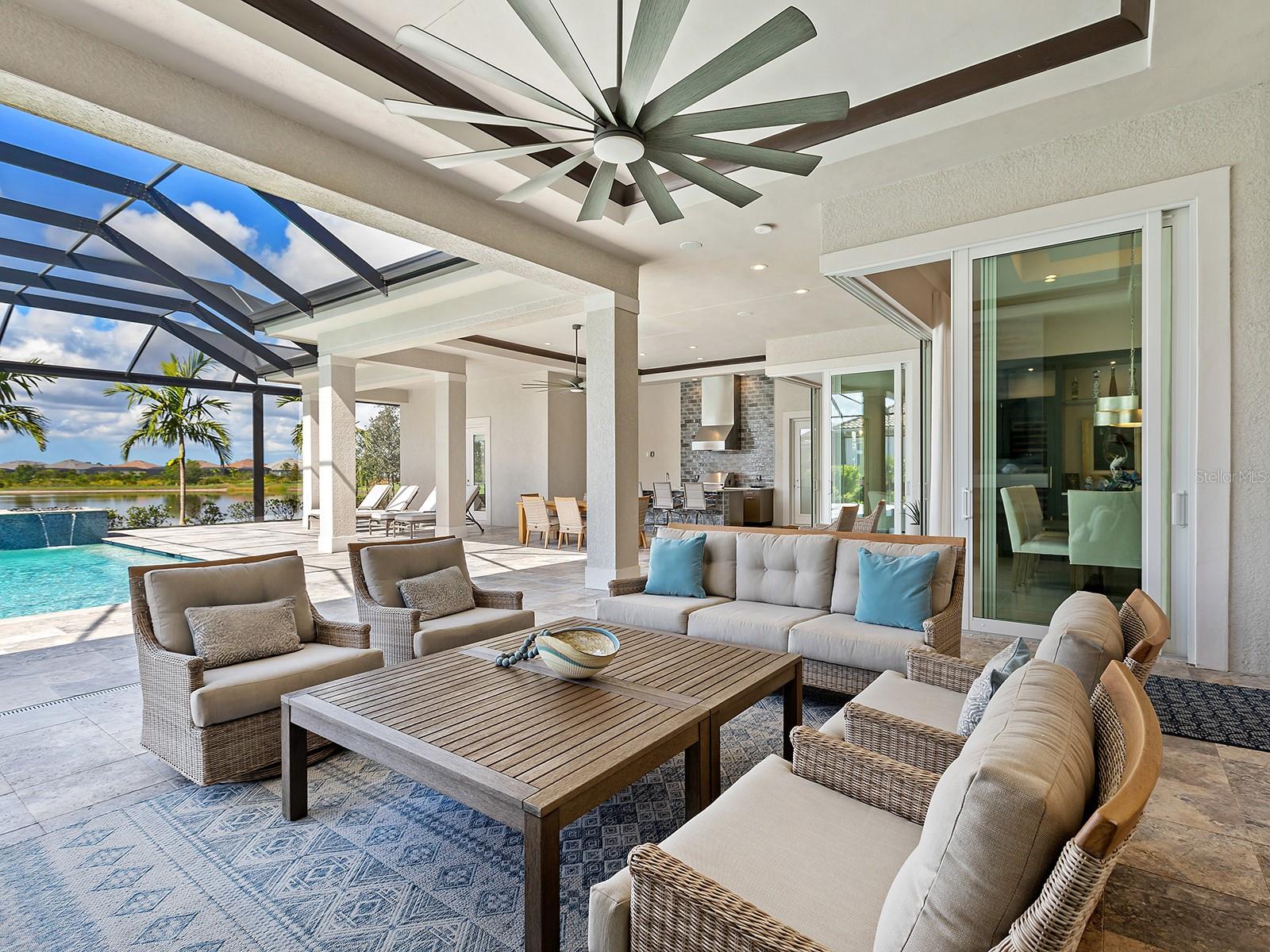 Image 49 of 94 For 17041 Clearlake Avenue