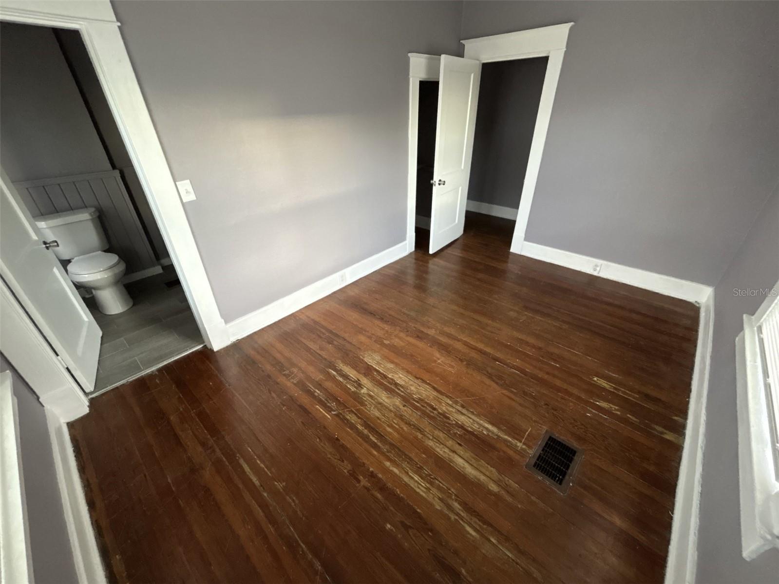 Image 9 of 13 For 620 5th Avenue W A- Downsta