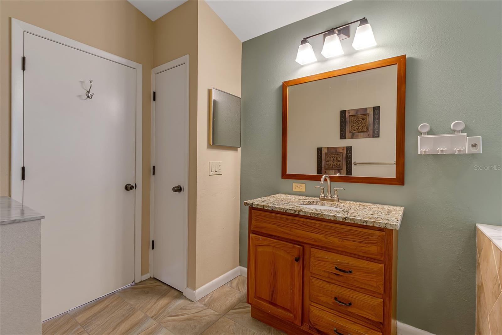 Image 25 of 40 For 3920 52nd Drive W