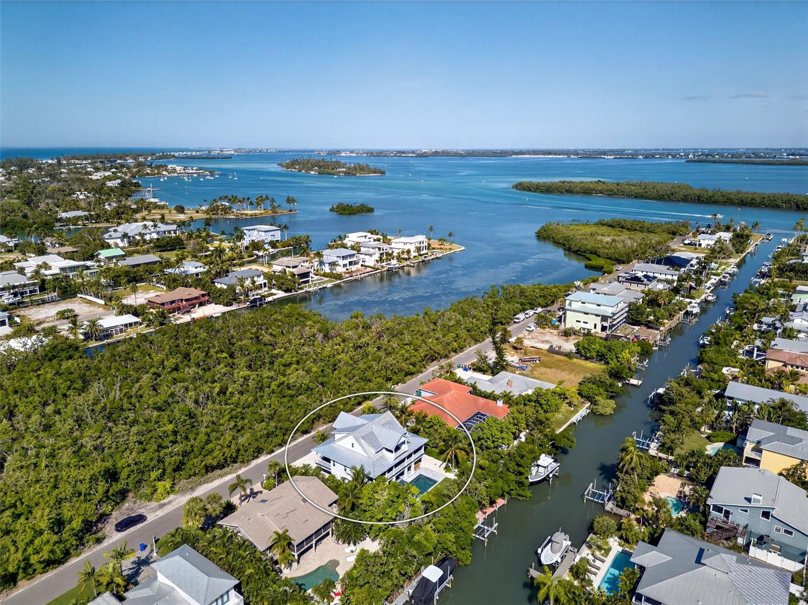 Image 12 of 100 For 598 Lyons Lane