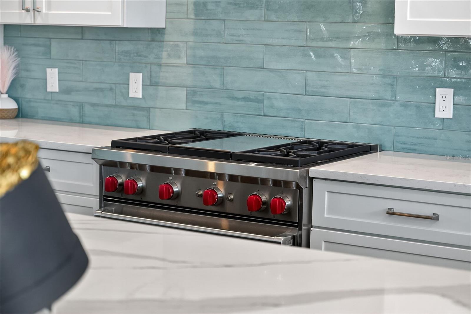 Image 30 of 100 For 598 Lyons Lane