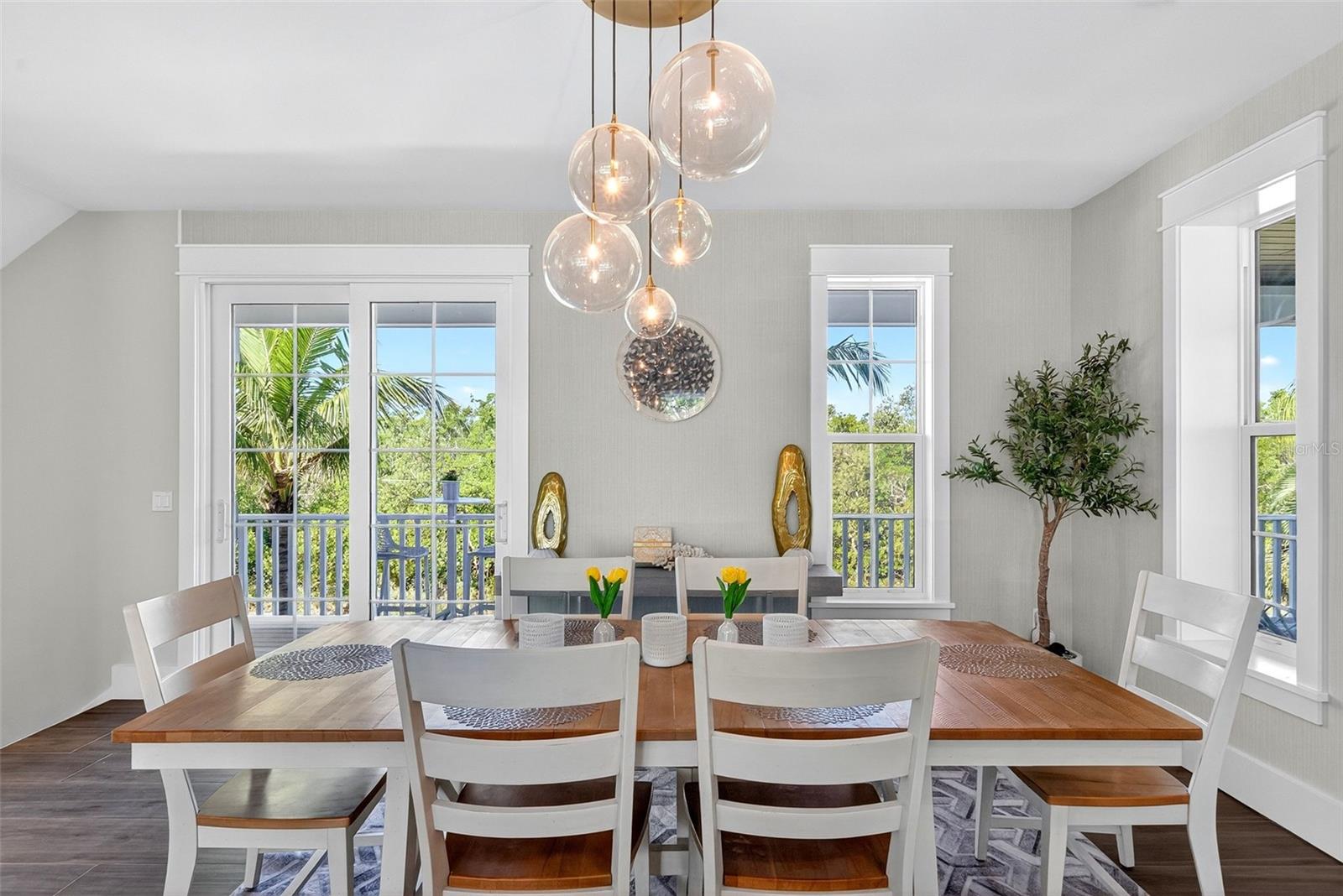 Image 31 of 100 For 598 Lyons Lane