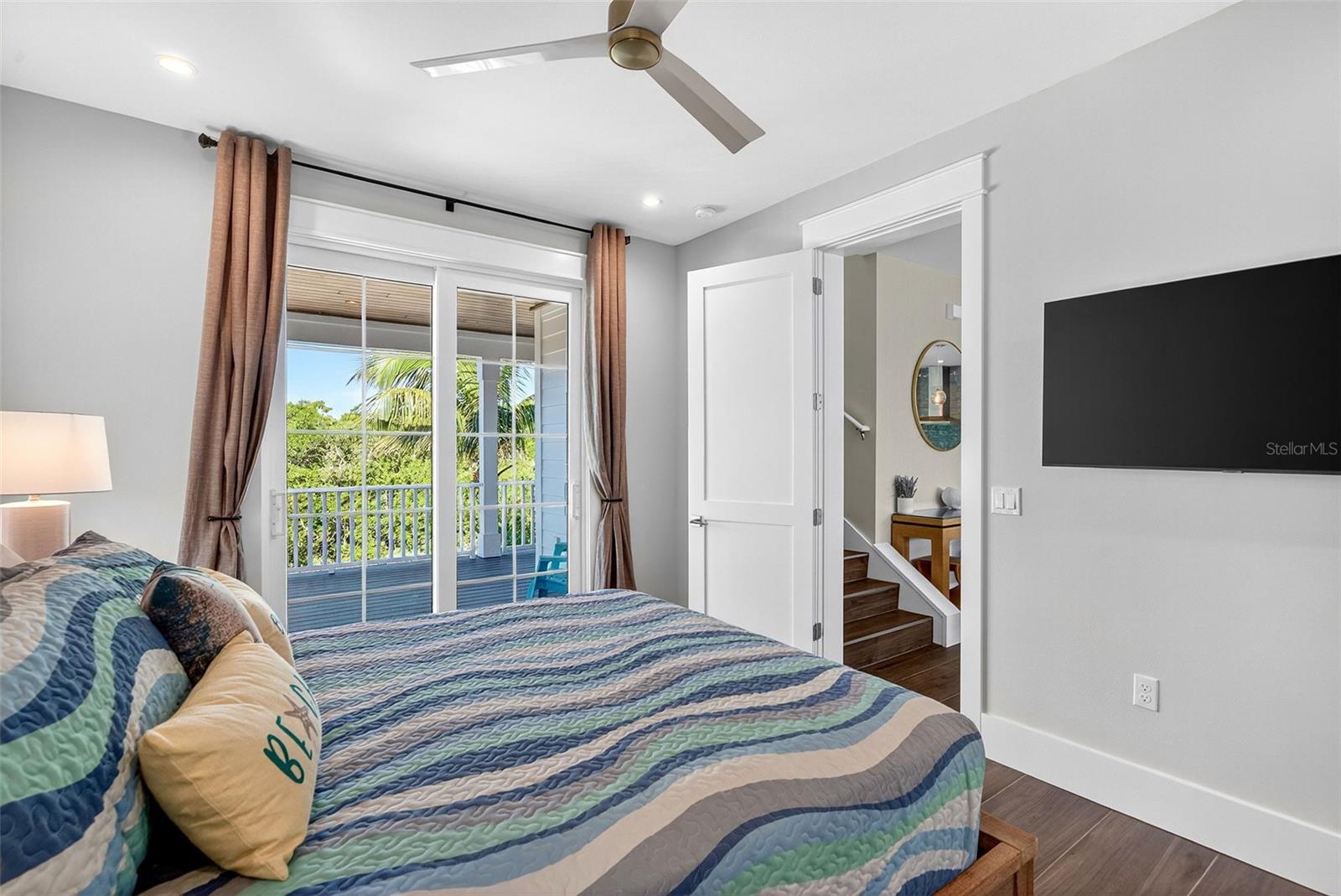 Image 36 of 100 For 598 Lyons Lane