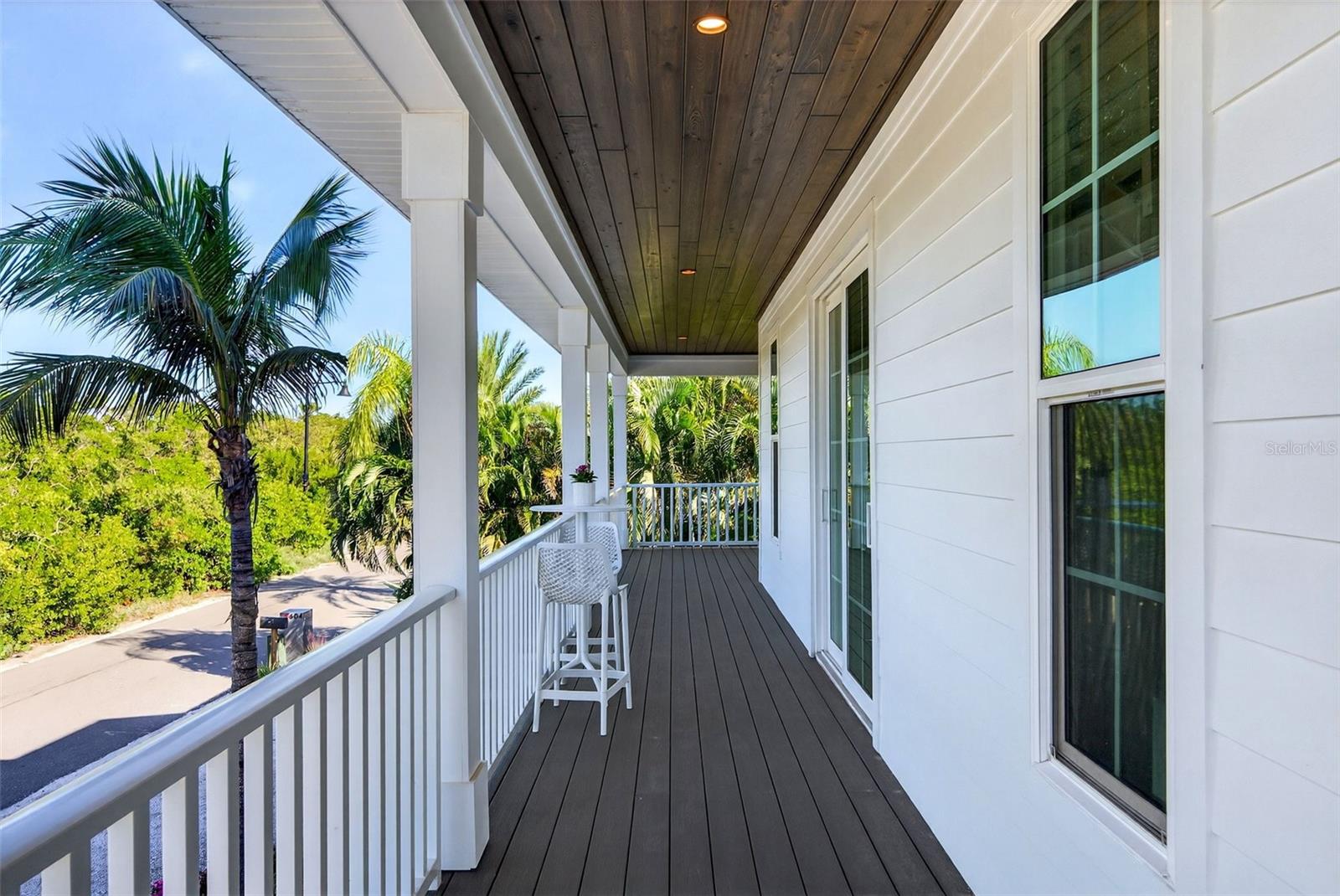 Image 39 of 100 For 598 Lyons Lane