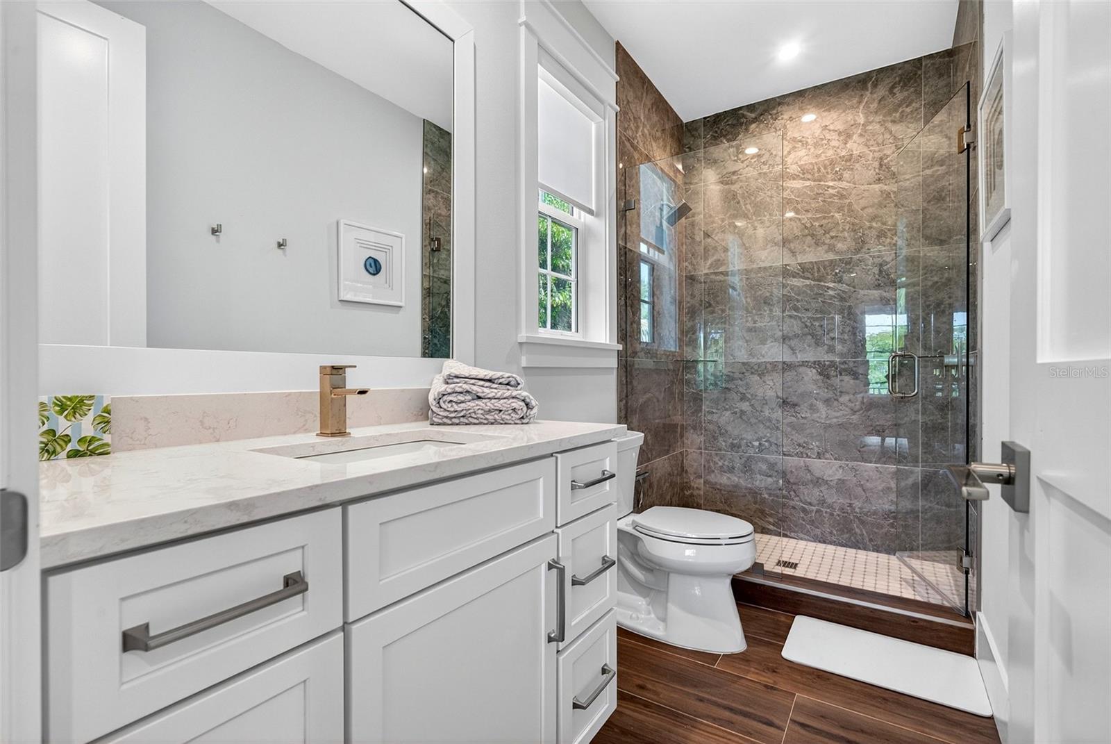 Image 43 of 100 For 598 Lyons Lane