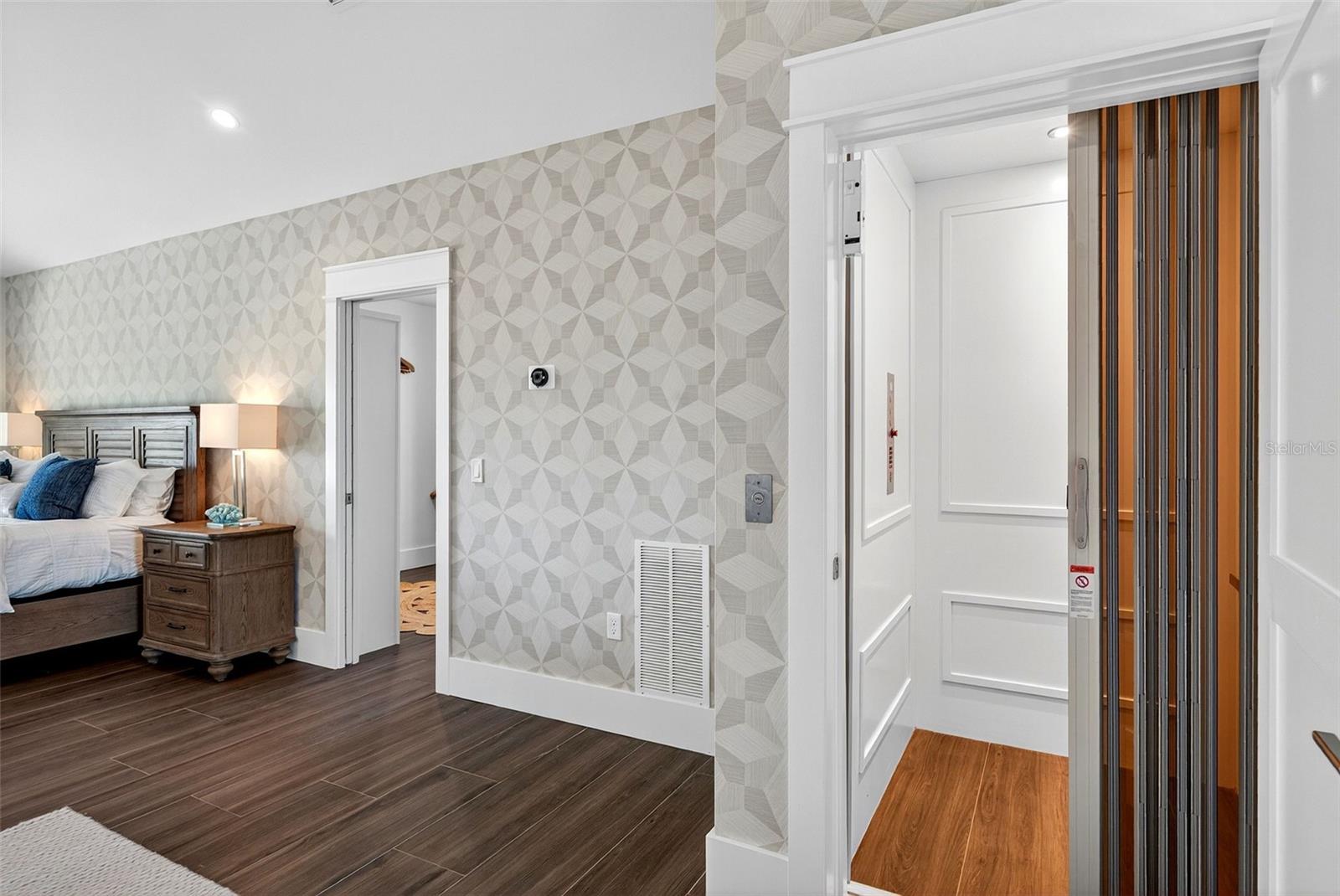 Image 47 of 100 For 598 Lyons Lane