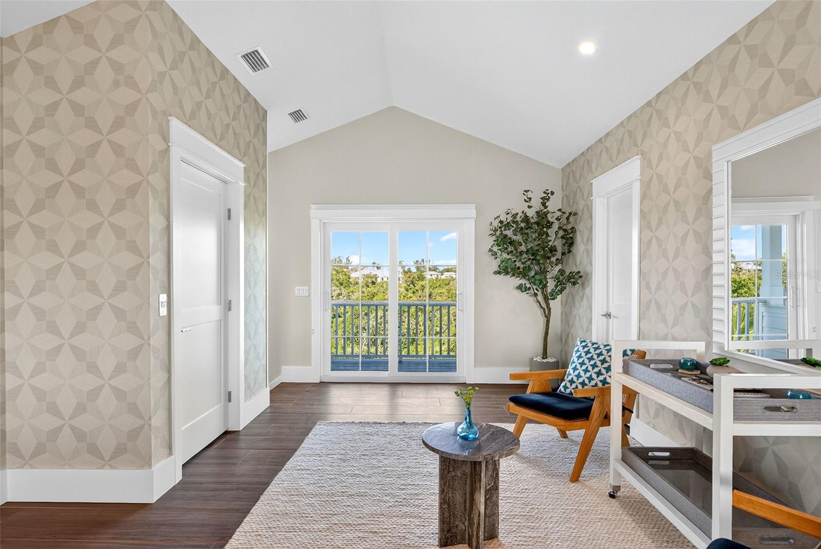 Image 49 of 100 For 598 Lyons Lane