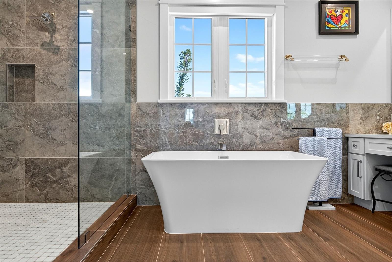 Image 55 of 100 For 598 Lyons Lane