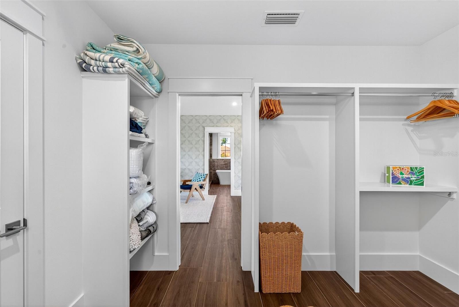 Image 58 of 100 For 598 Lyons Lane