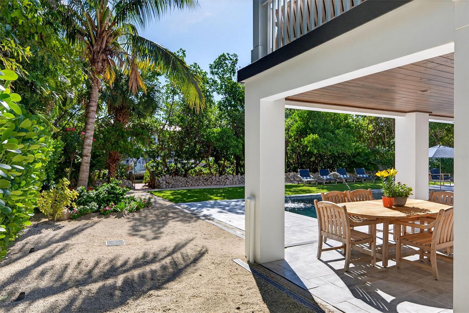 Image 72 of 100 For 598 Lyons Lane