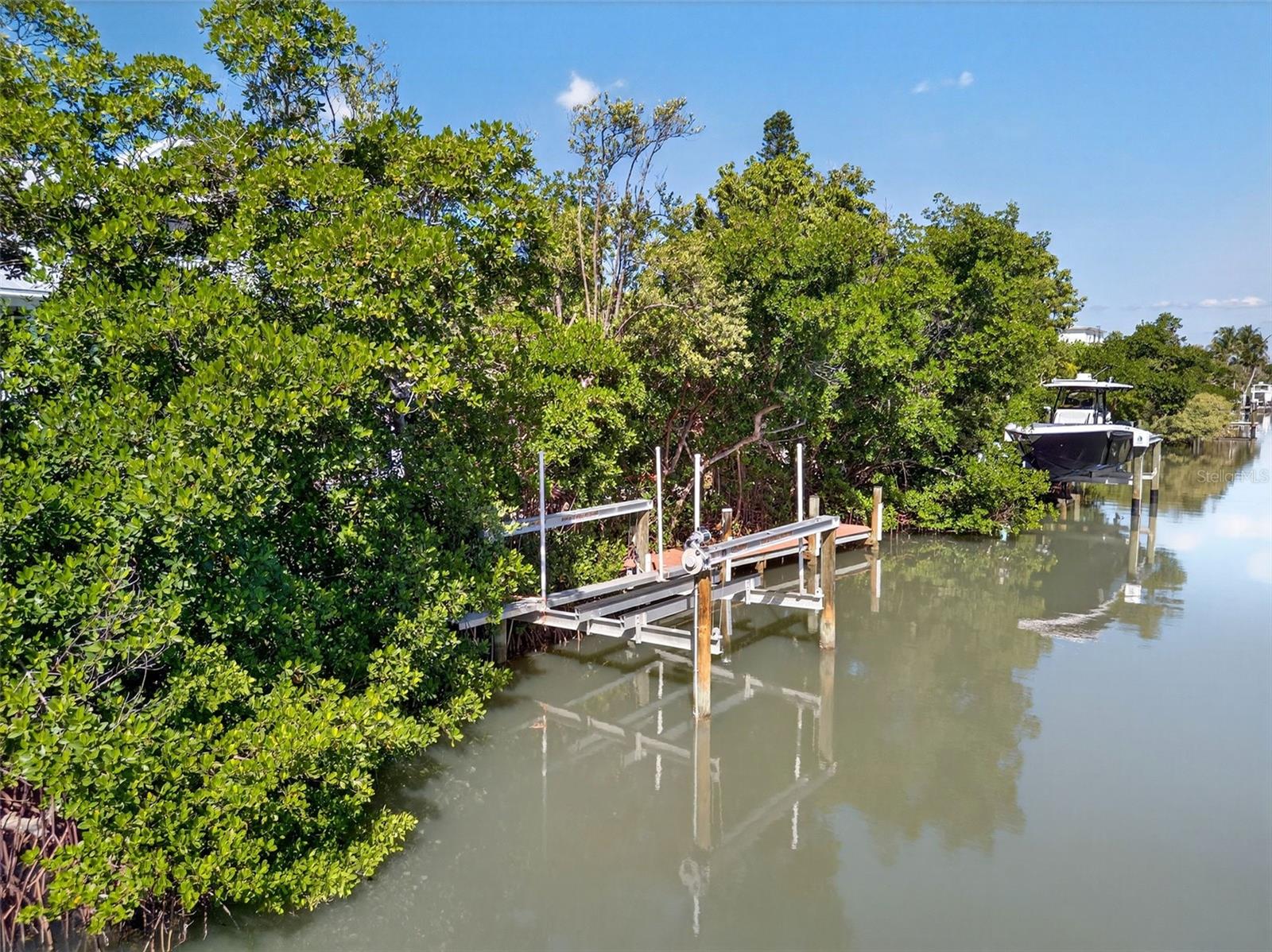 Image 8 of 100 For 598 Lyons Lane