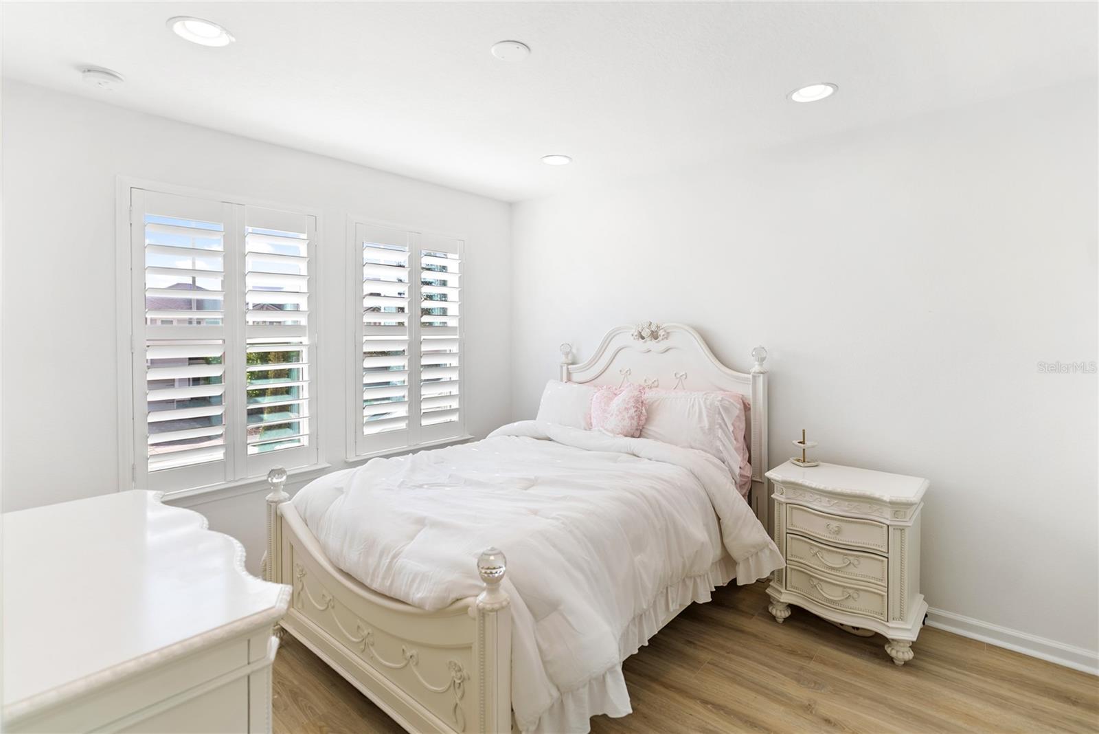 Image 36 of 48 For 11831 Meadowgate Place