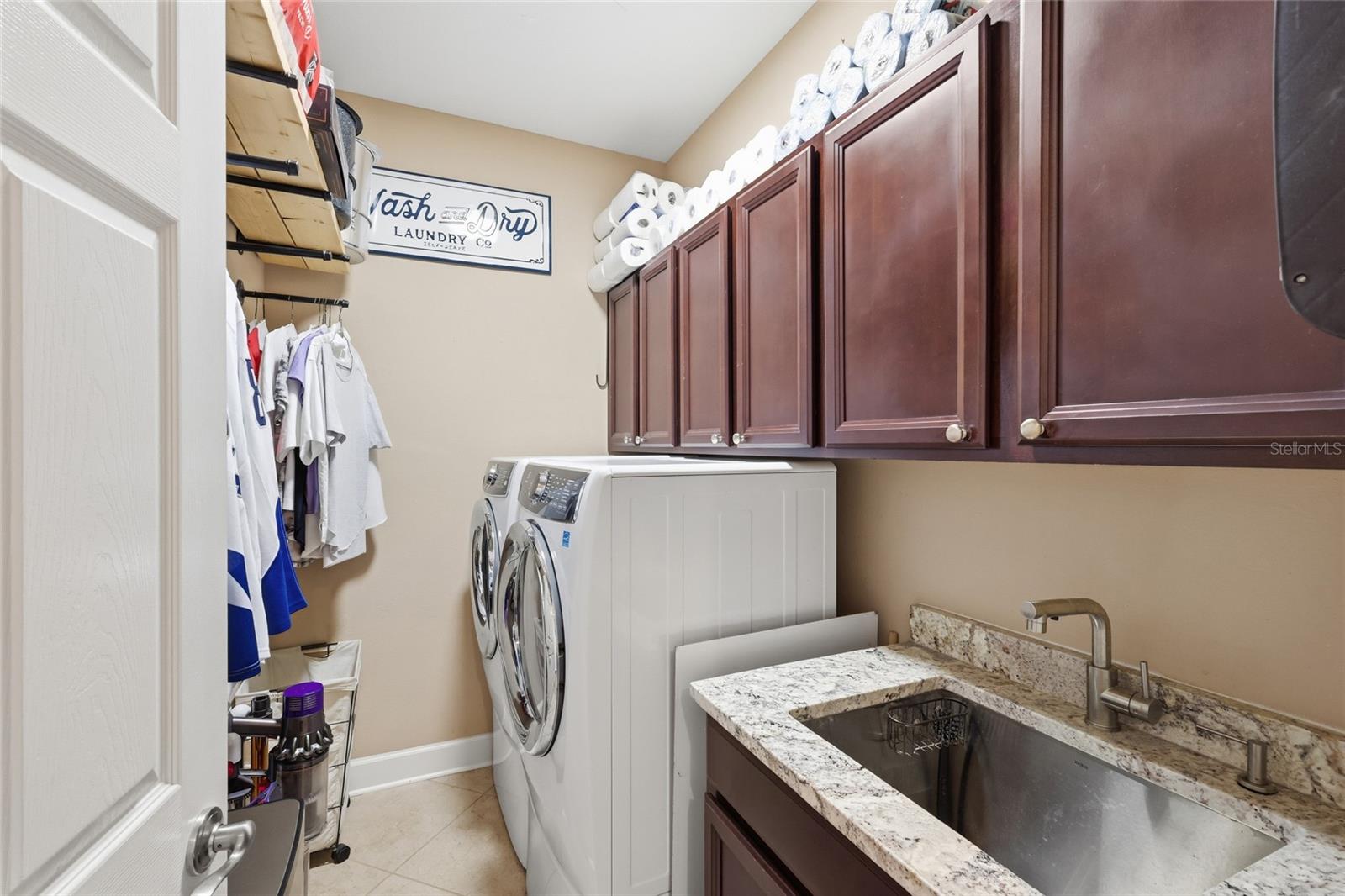 Image 24 of 44 For 3912 Bridlecrest Lane