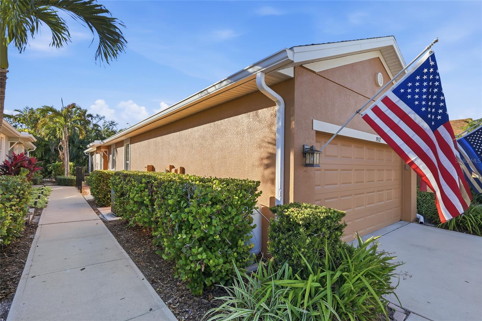 Image 3 of 44 For 3912 Bridlecrest Lane