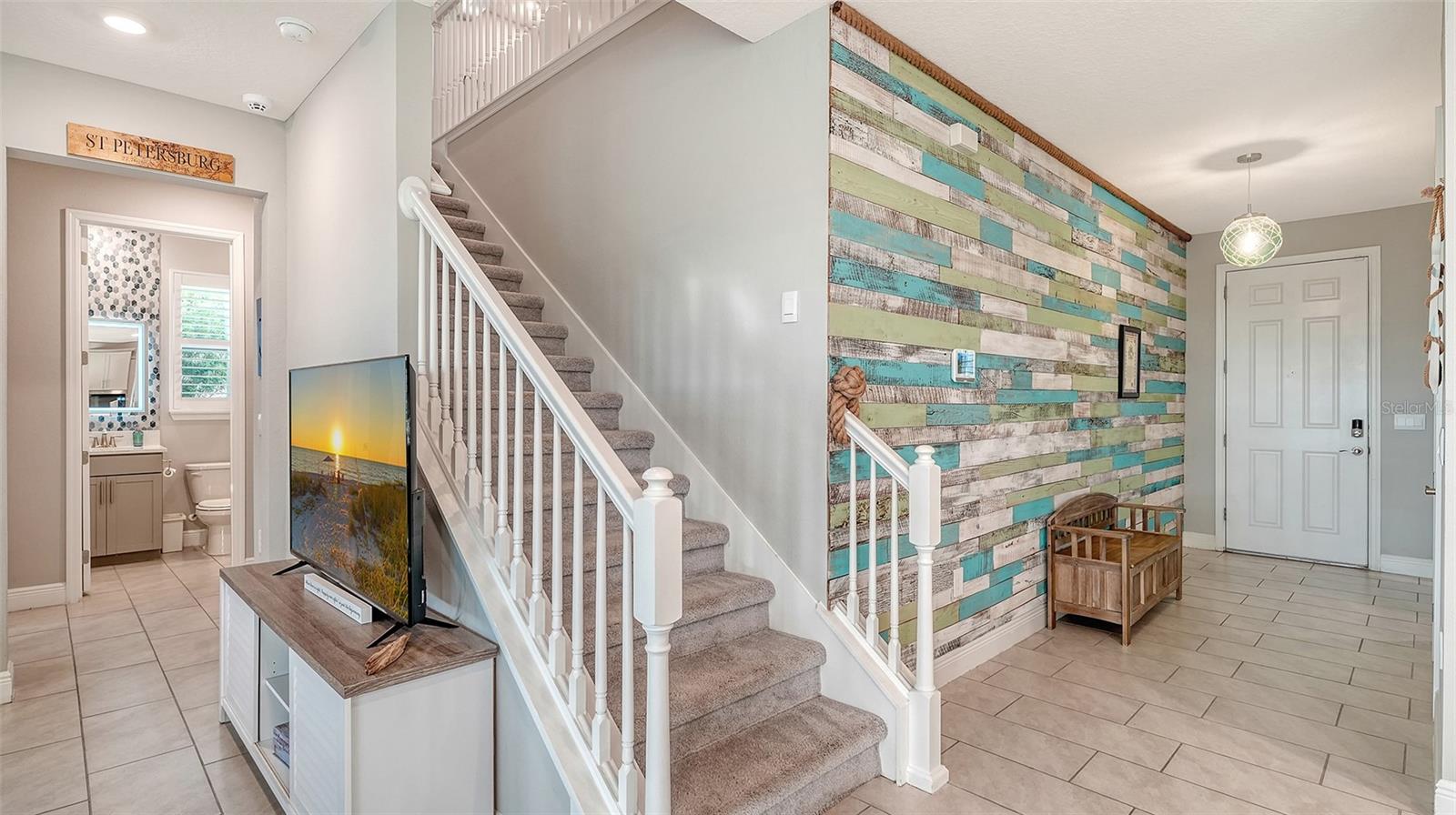 Image 11 of 41 For 17812 Gulf Ranch Place