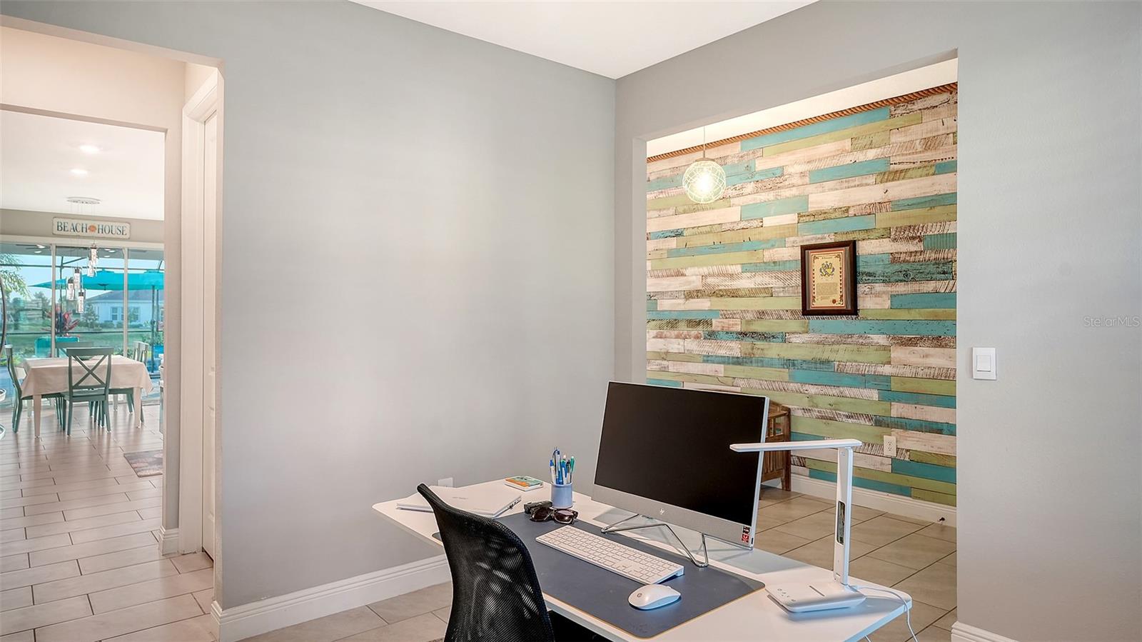 Image 14 of 41 For 17812 Gulf Ranch Place