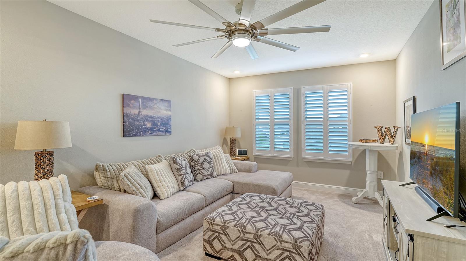 Image 18 of 41 For 17812 Gulf Ranch Place