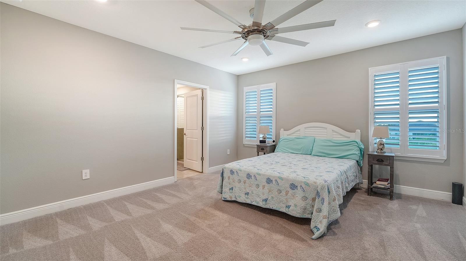 Image 20 of 41 For 17812 Gulf Ranch Place