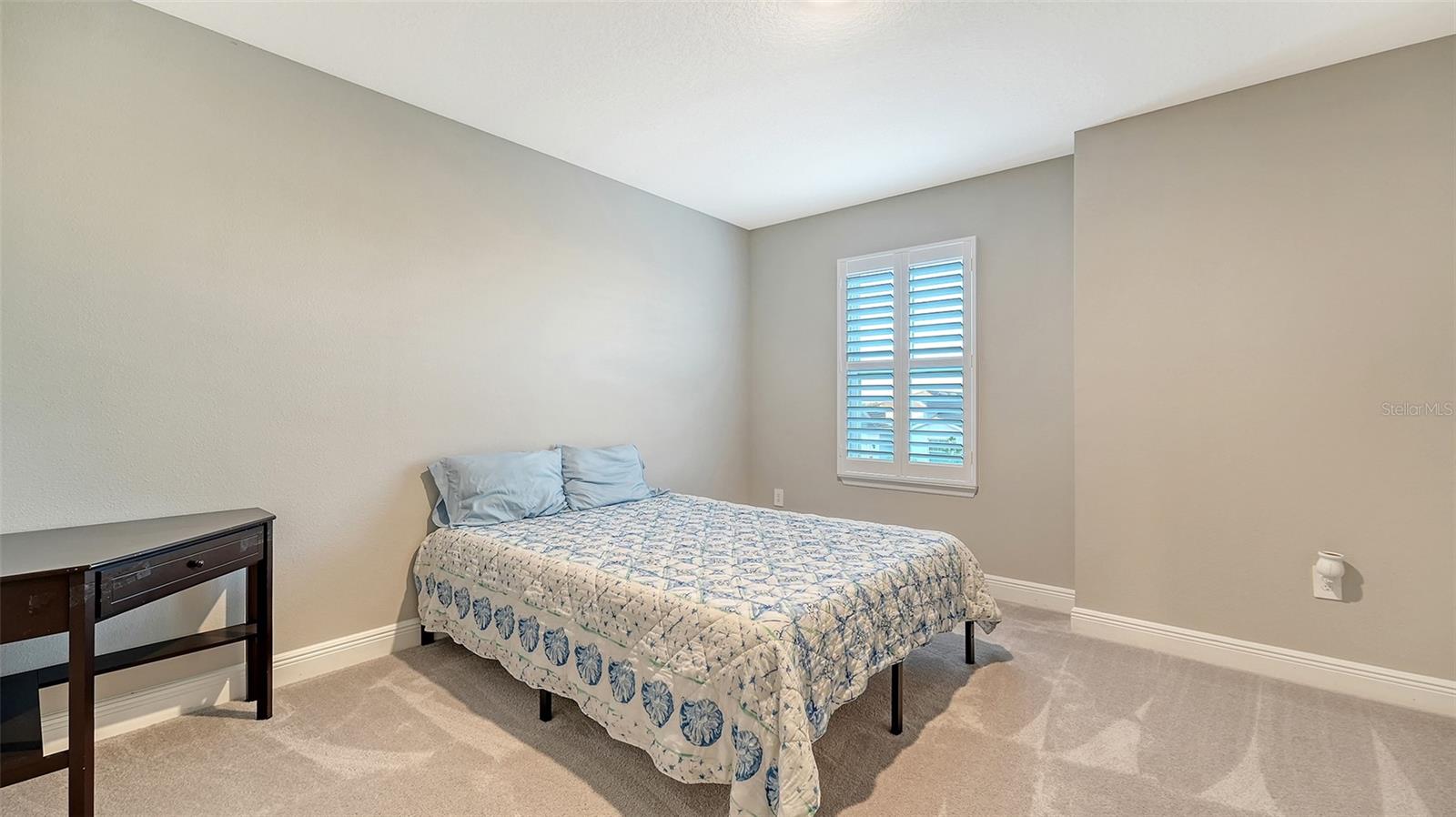 Image 29 of 41 For 17812 Gulf Ranch Place