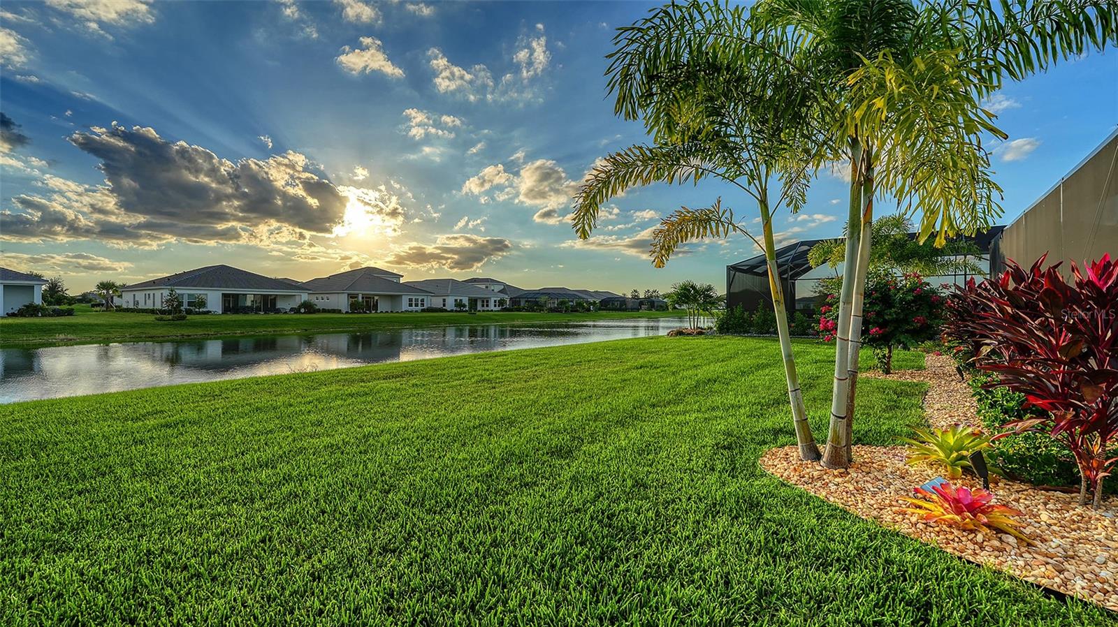 Image 34 of 41 For 17812 Gulf Ranch Place