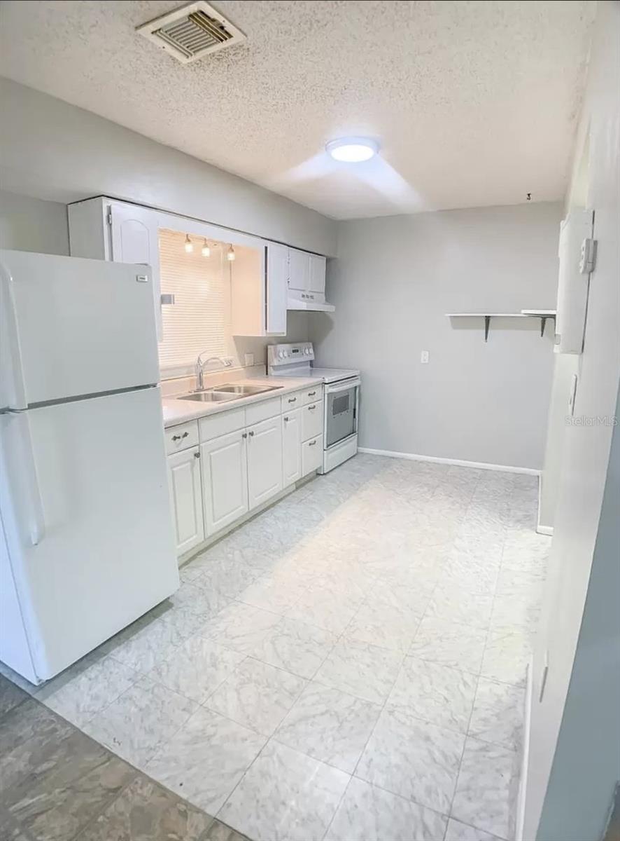 Image 12 of 27 For 530 5th Avenue W C