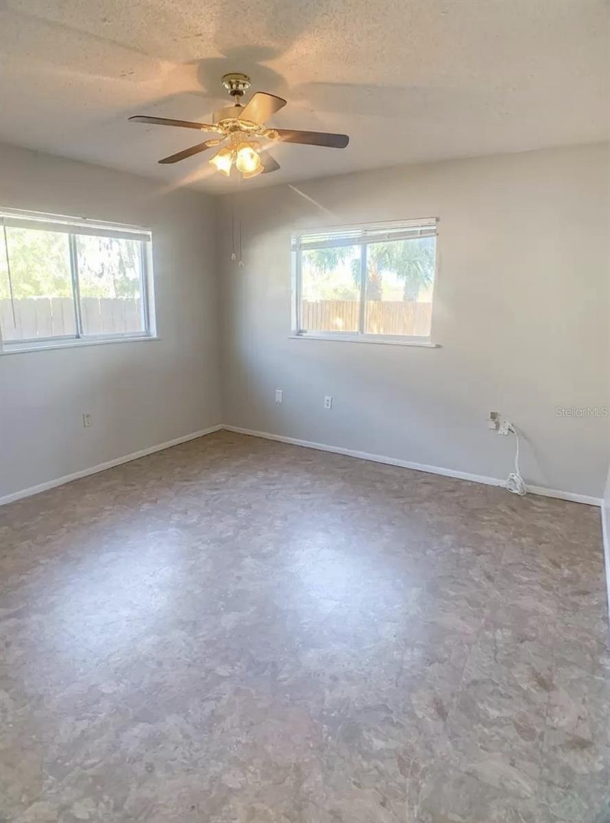 Image 19 of 27 For 530 5th Avenue W C