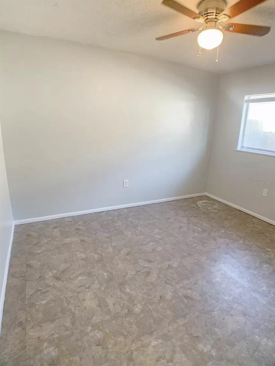 Image 22 of 27 For 530 5th Avenue W C
