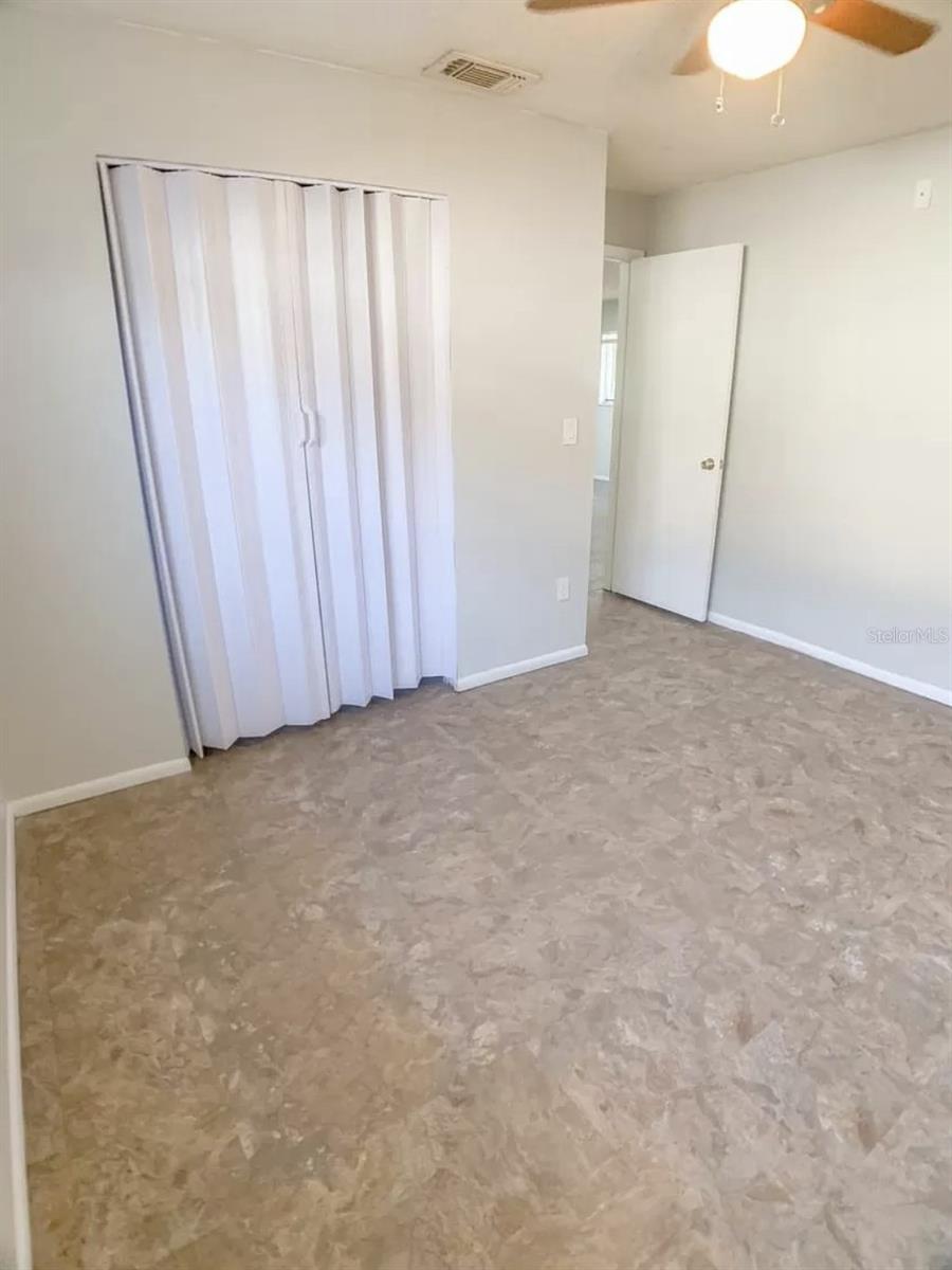 Image 23 of 27 For 530 5th Avenue W C