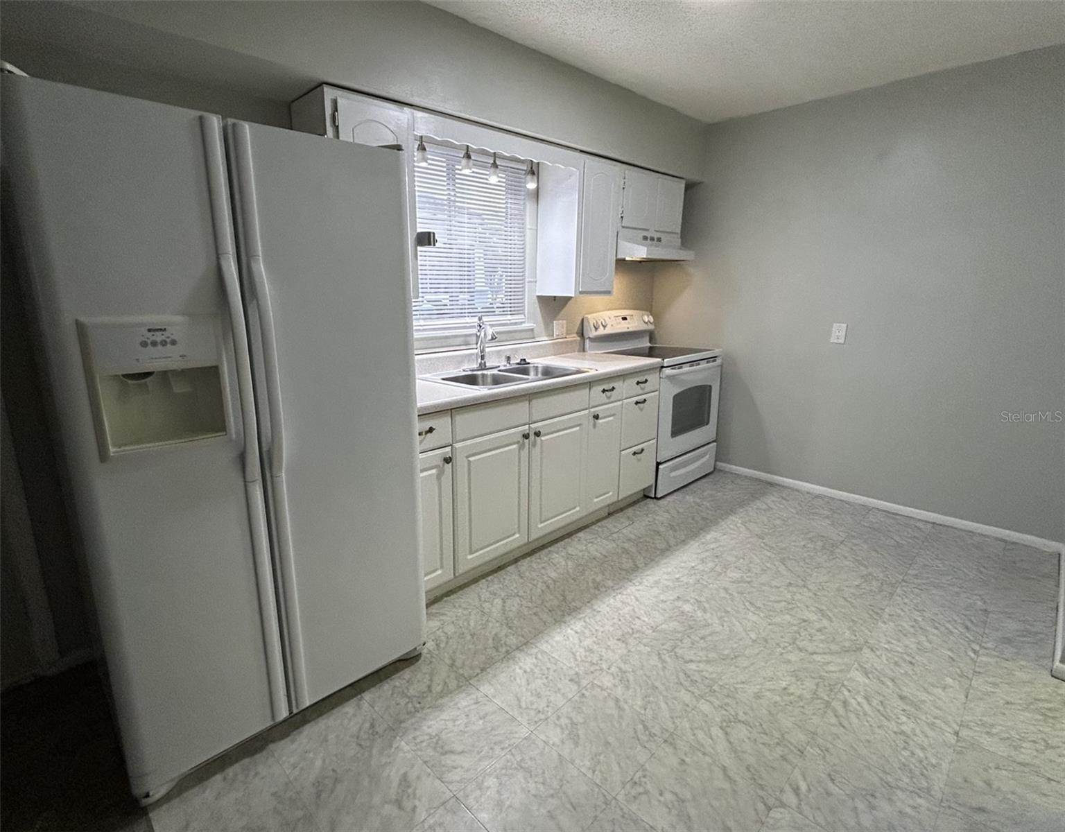 Image 5 of 27 For 530 5th Avenue W C