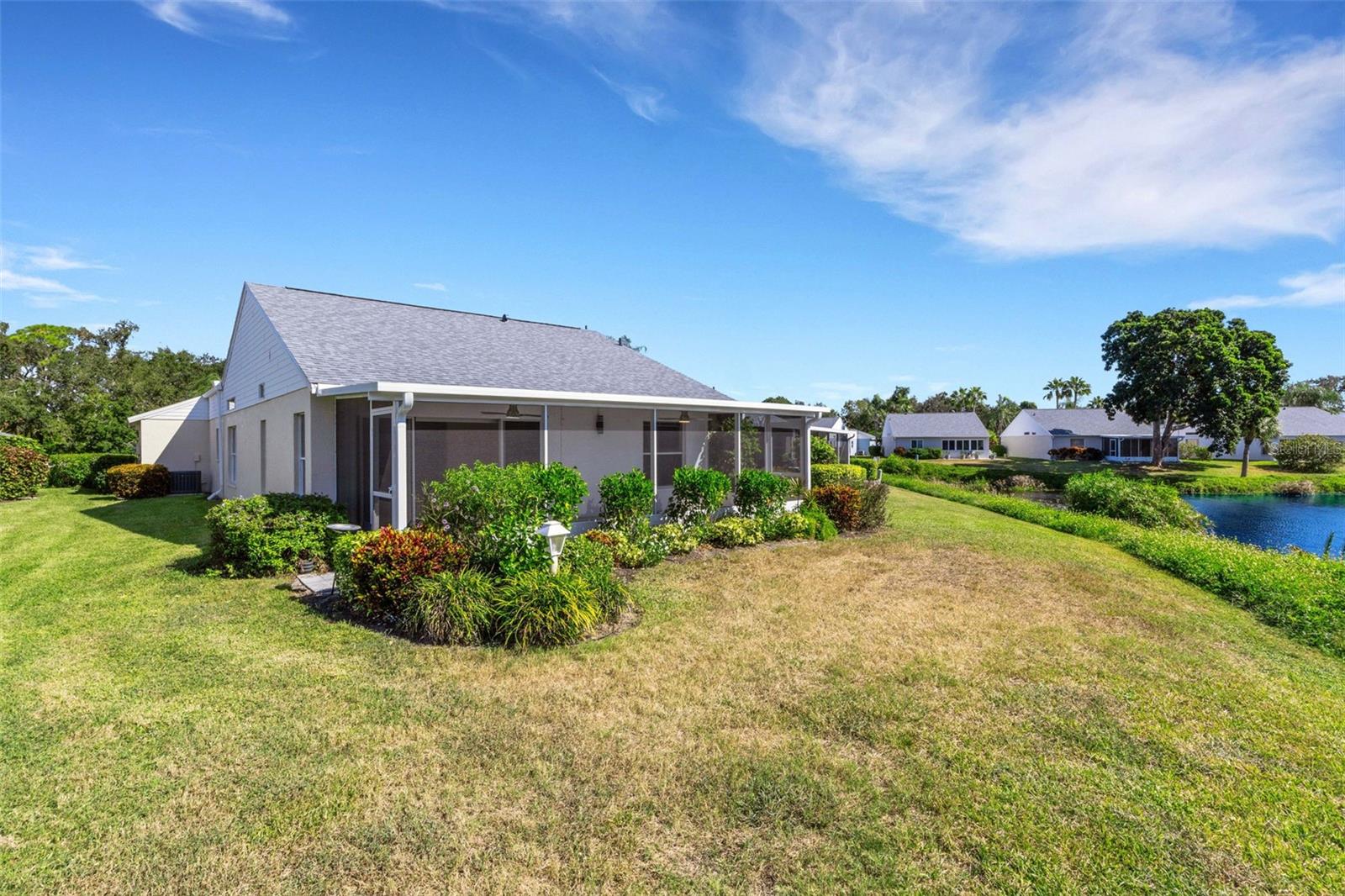 Image 16 of 39 For 721 Spring Lakes Boulevard