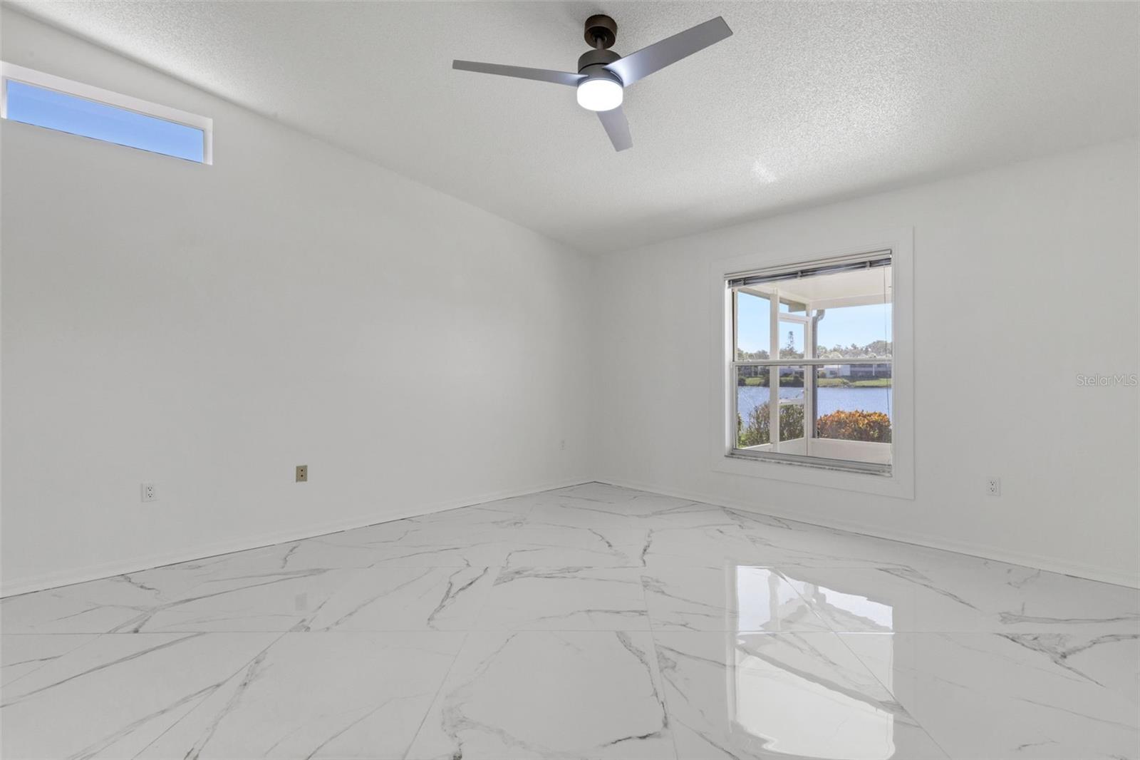 Image 21 of 39 For 721 Spring Lakes Boulevard