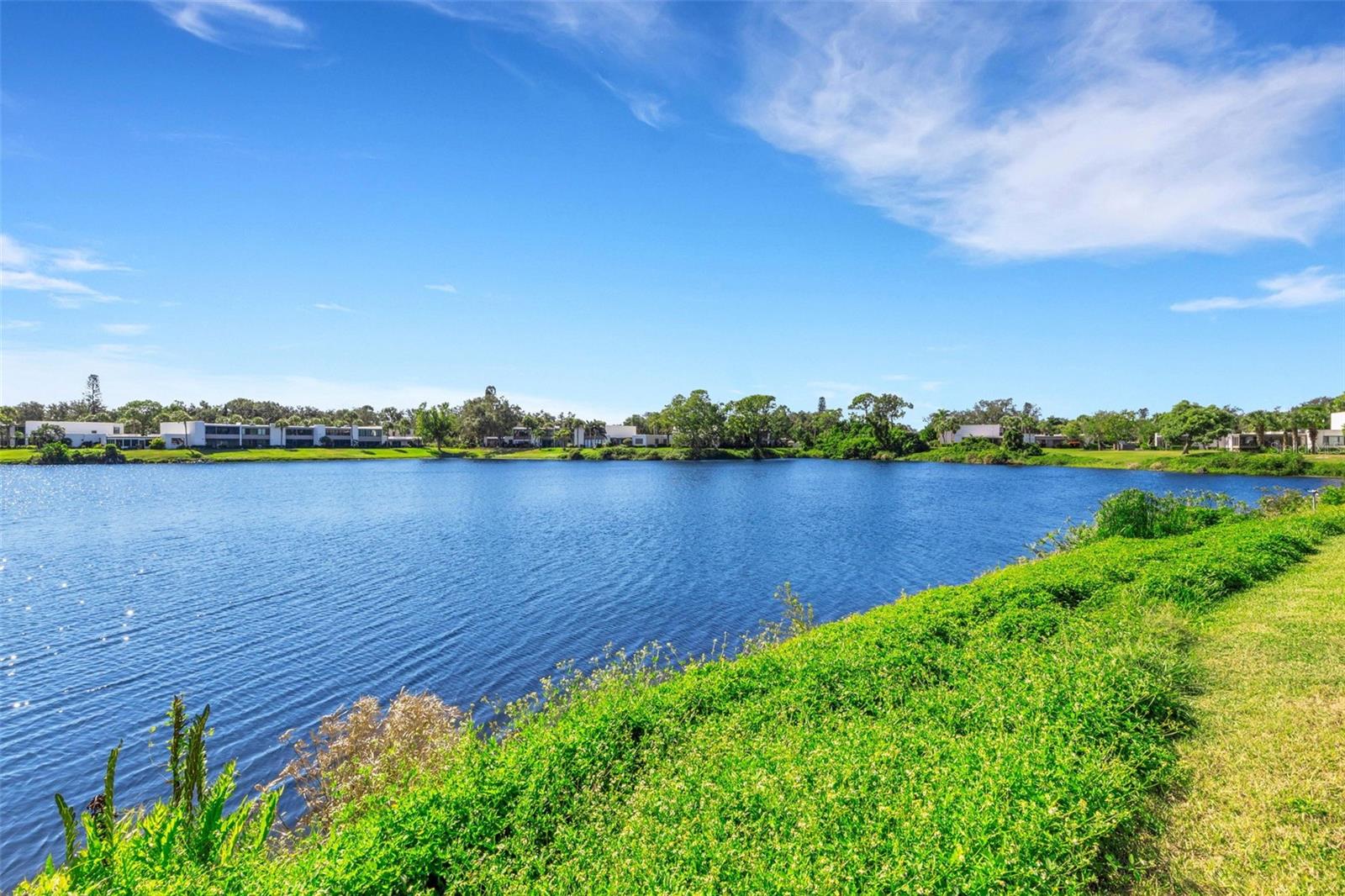 Image 33 of 39 For 721 Spring Lakes Boulevard