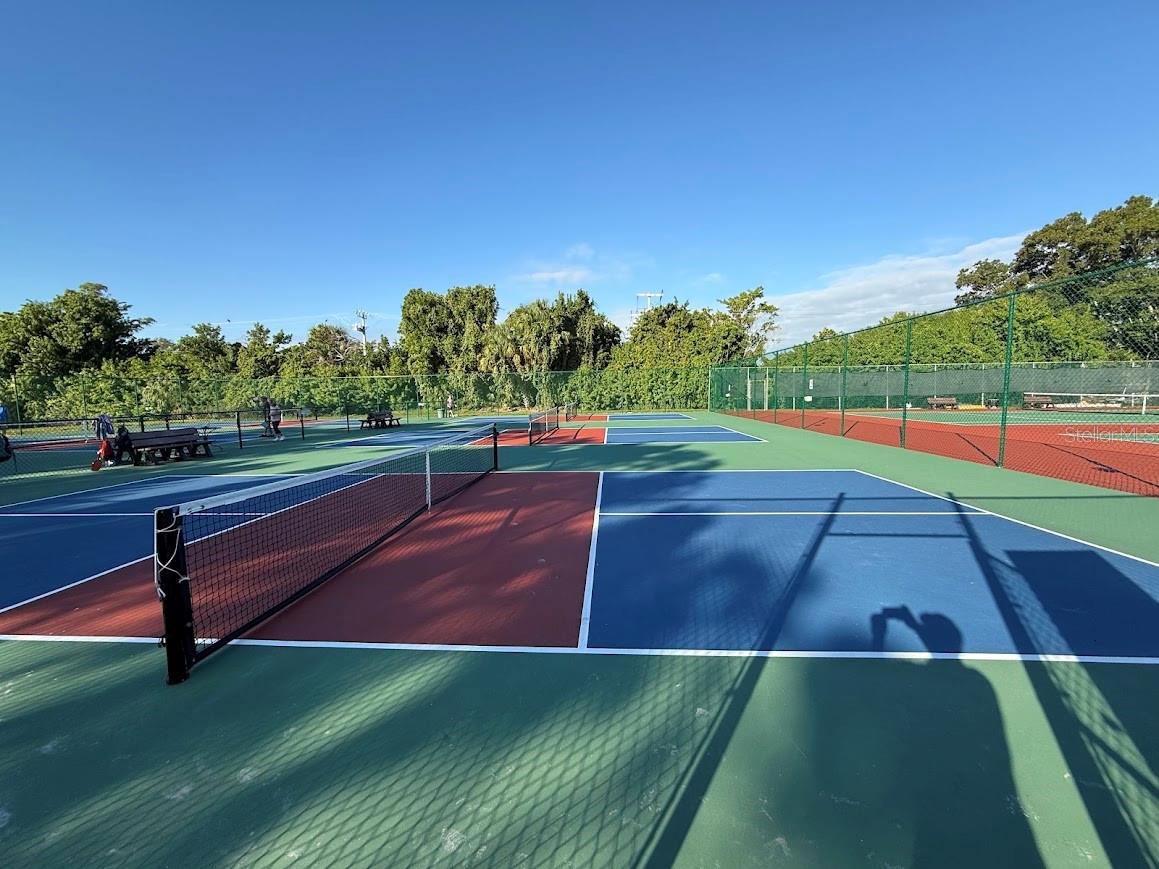 Image 37 of 39 For 721 Spring Lakes Boulevard