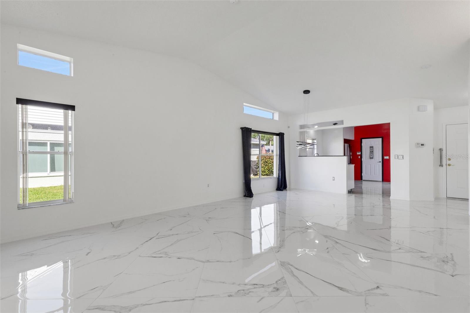 Image 5 of 39 For 721 Spring Lakes Boulevard