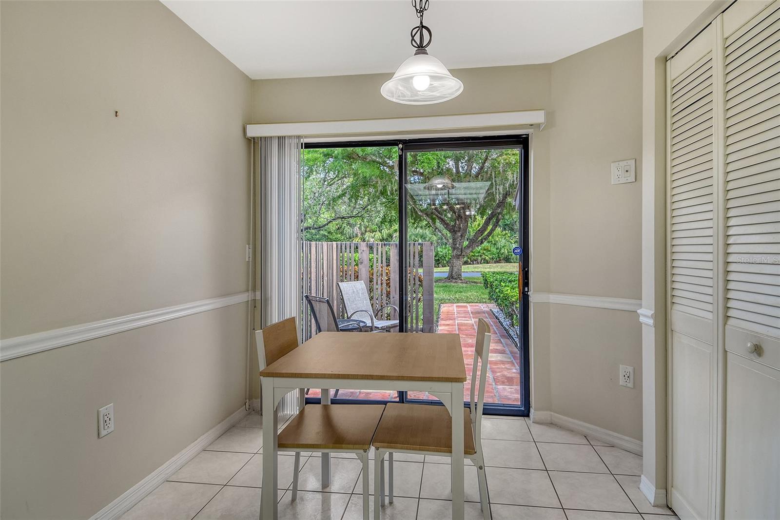 Image 16 of 38 For 6261 Timber Lake Drive F6