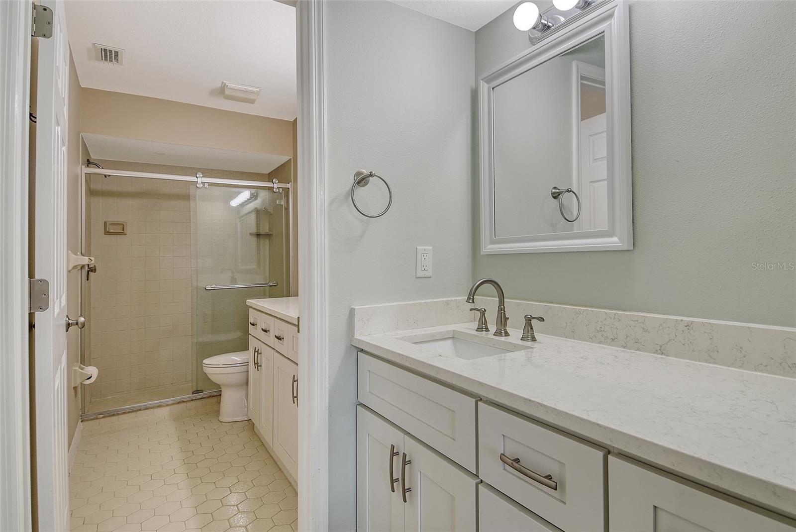 Image 25 of 38 For 6261 Timber Lake Drive F6
