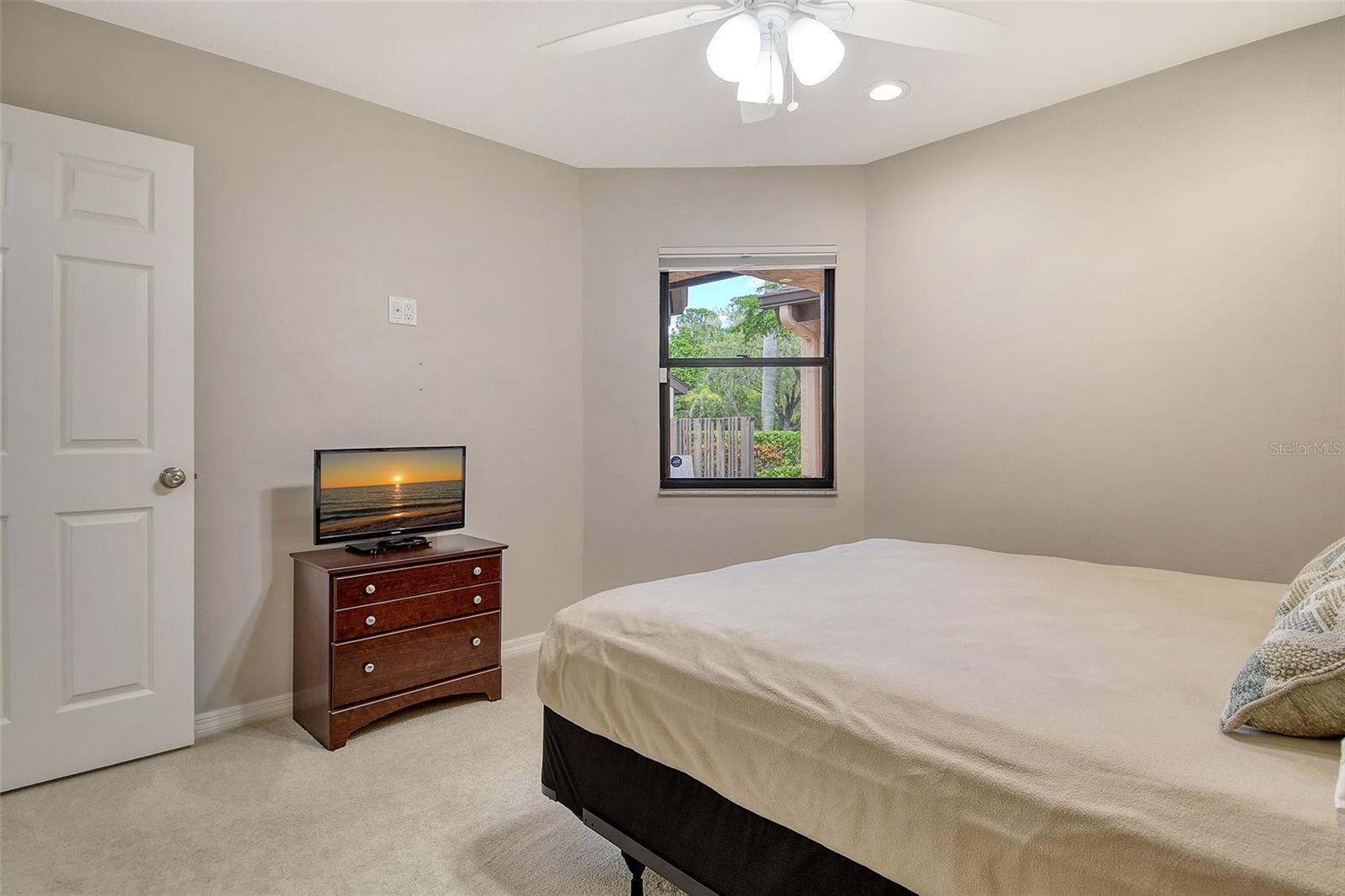 Image 27 of 38 For 6261 Timber Lake Drive F6