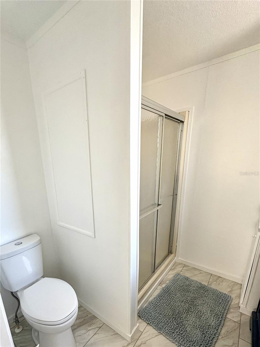 Image 11 of 21 For 43 Easter Island Circle