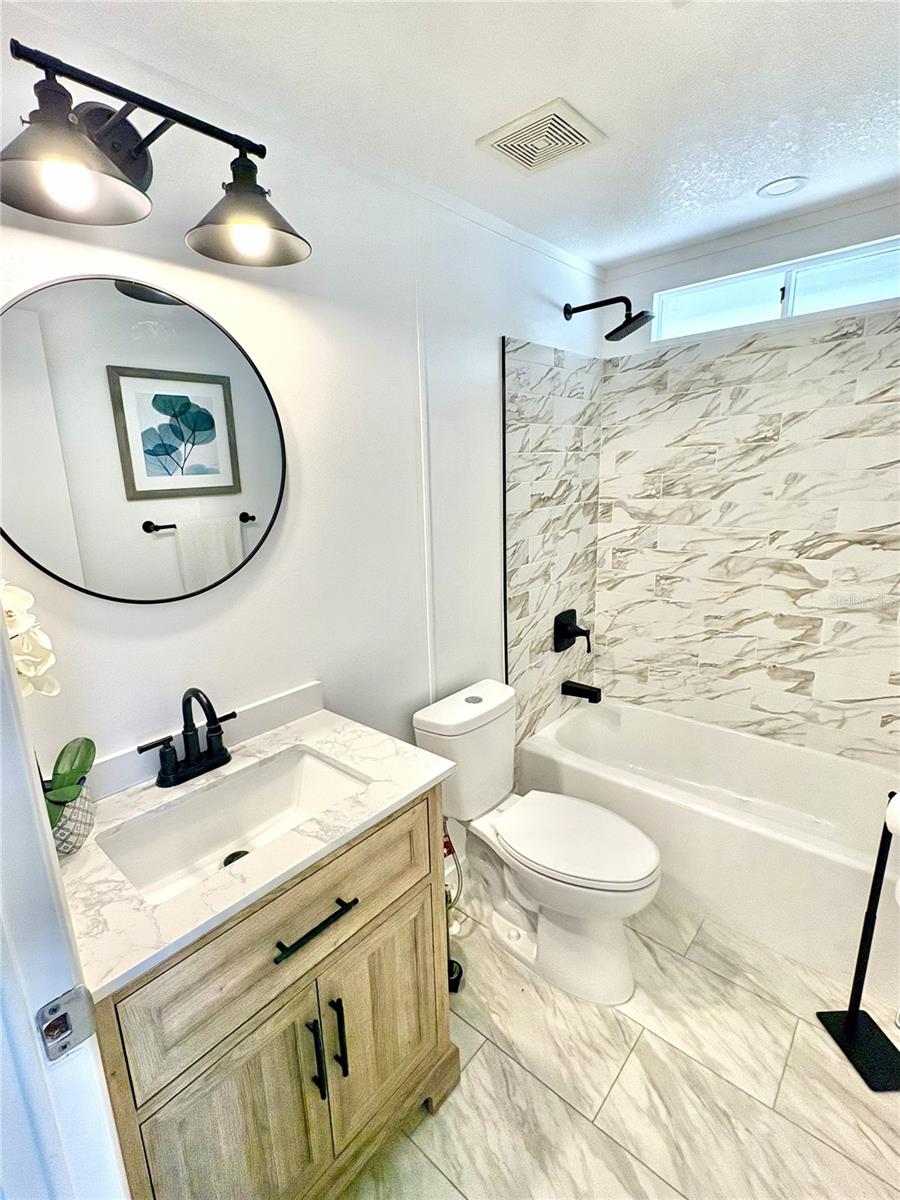 Image 13 of 21 For 43 Easter Island Circle